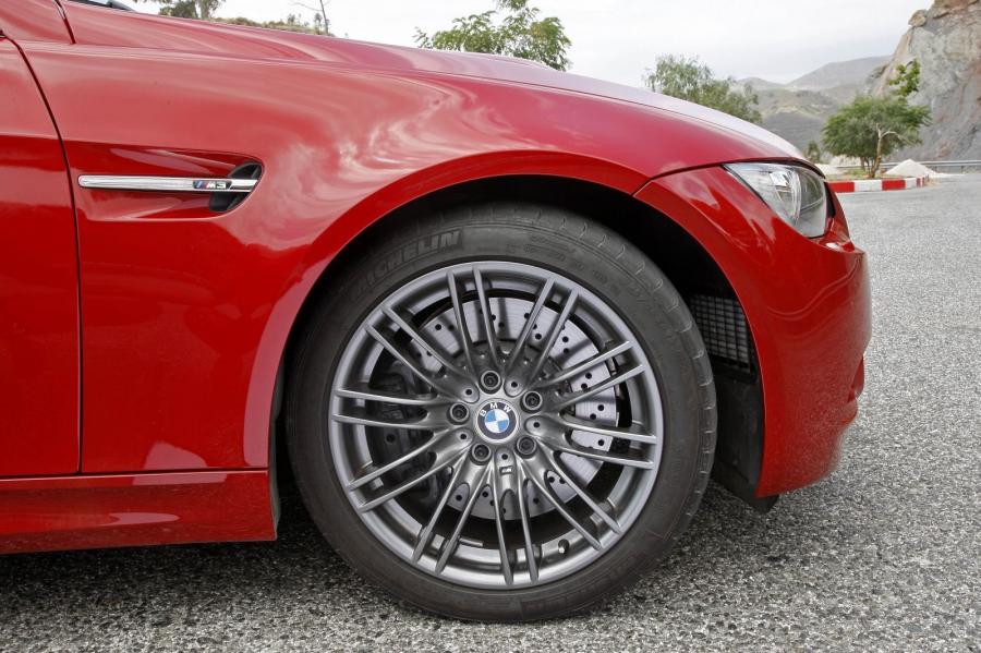  BMW M3 2008 года  (фото 159 из 219)